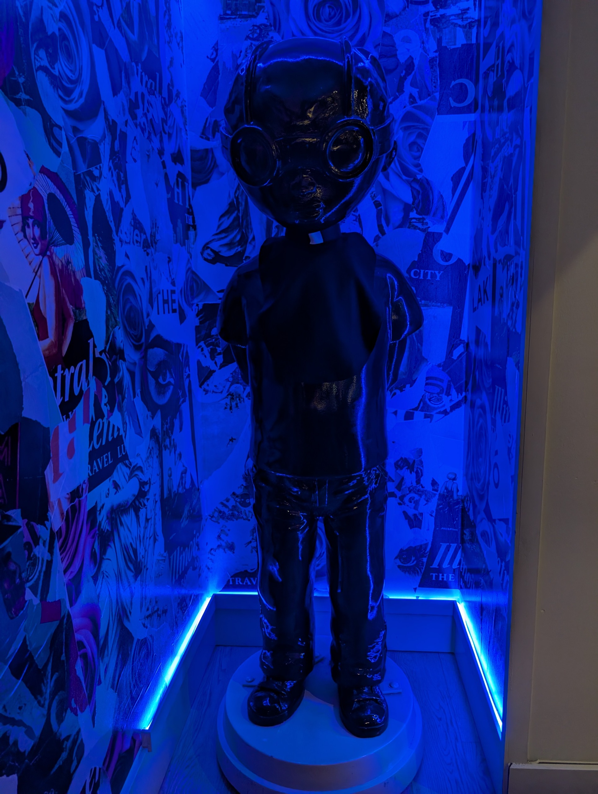 Pop art sculpture in a blue lit alcove at The Foxtail on the Lake