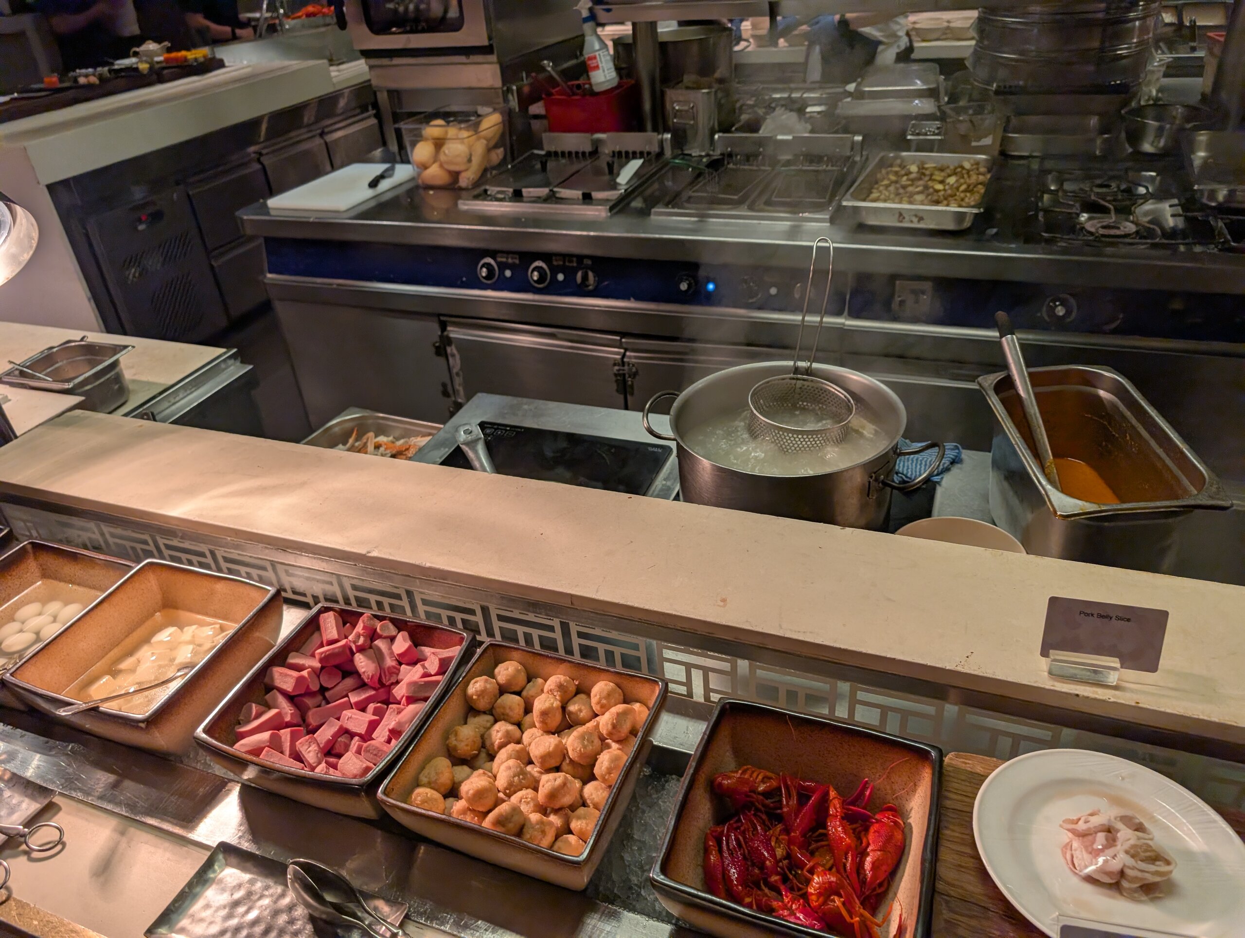 Hot pot mala bar at Crossroads, Singapore Marriott Tang Plaza