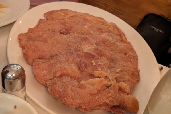 Vini da Arturo, Calle dei Assassini 3656, San Marco, Venice — 10-table cash-only trattoria
