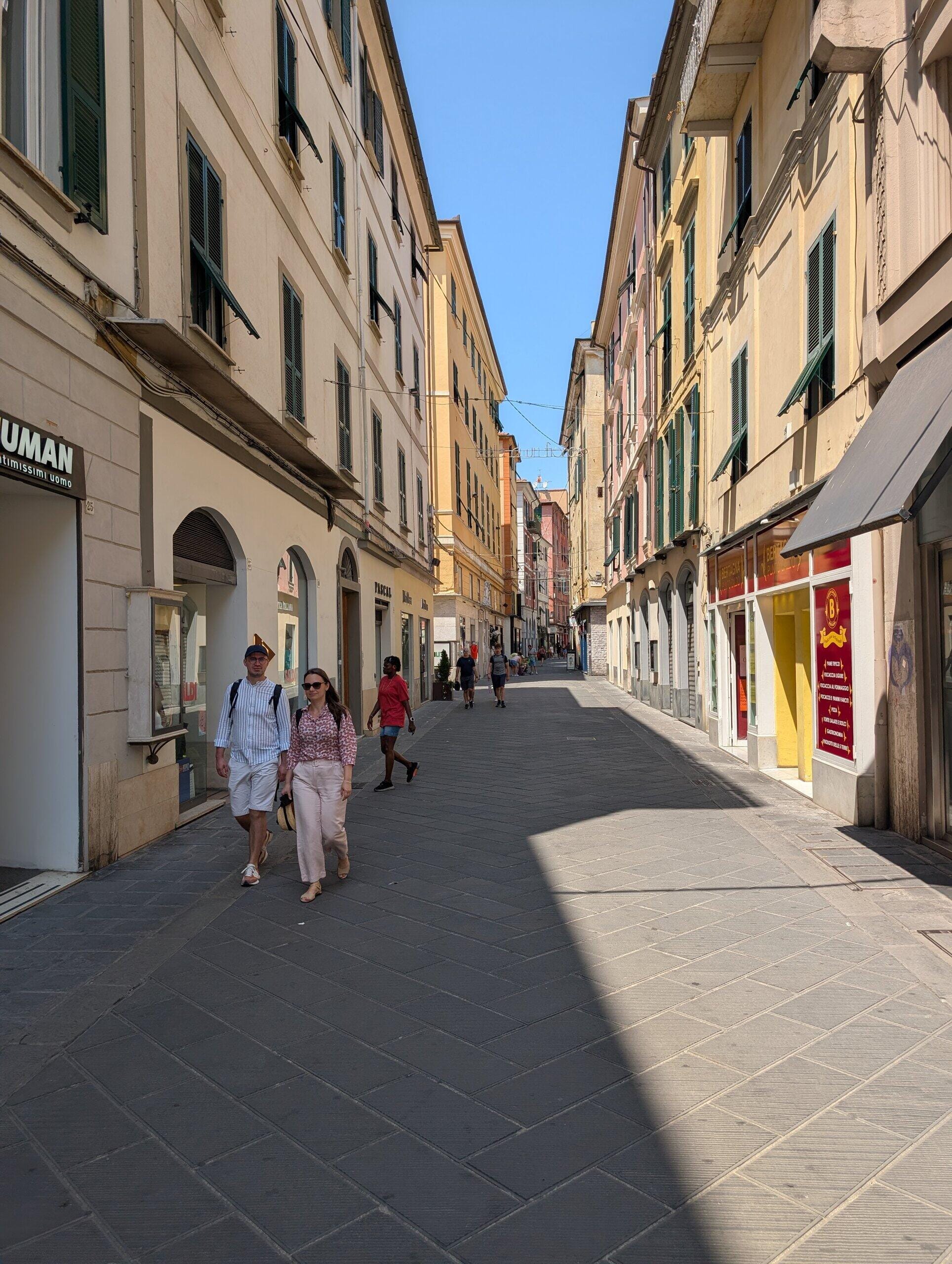 Walking Via del Prione, La Spezia's main pedestrian street