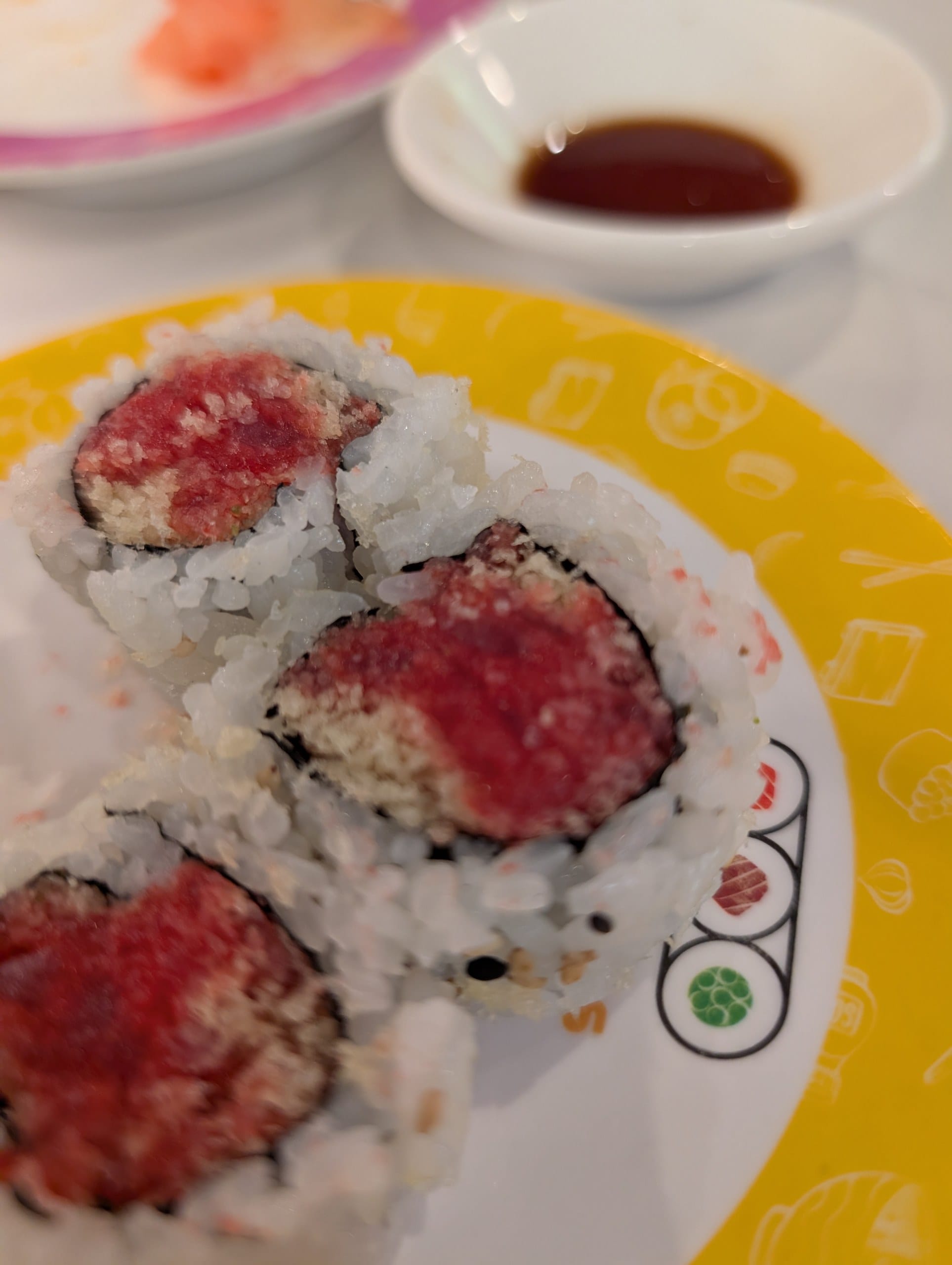 Spicy tuna maki at Sushi Plus