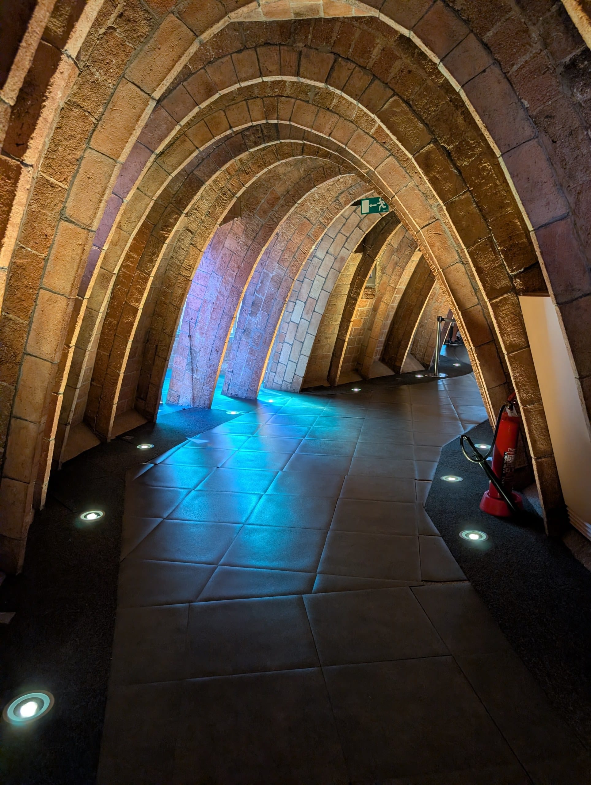 Brick catenary arches in the Casa Milà attic