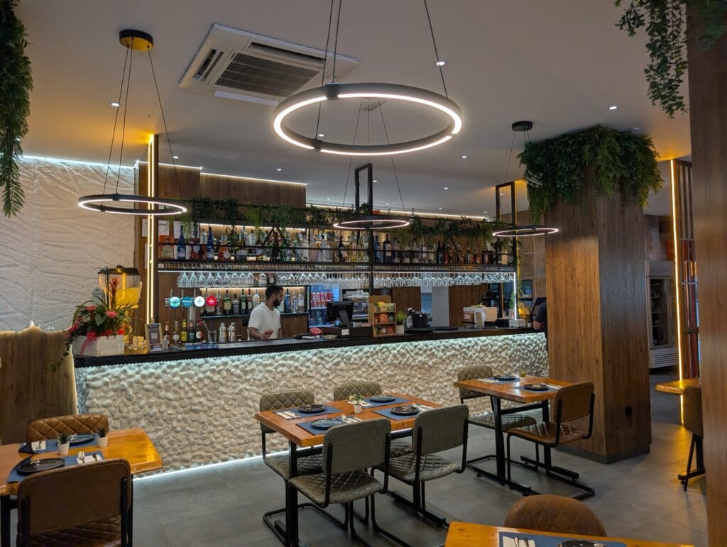 The backlit pebble front bar at Rincón Marino