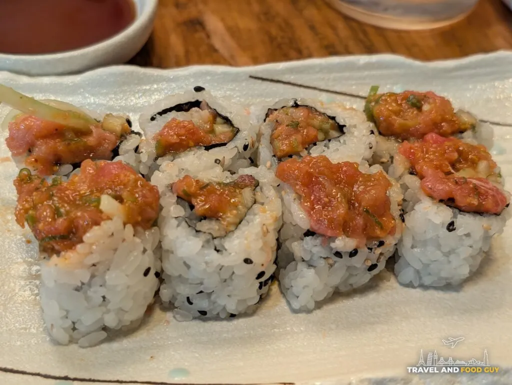 The plate of Kaido's spicy tuna maki.